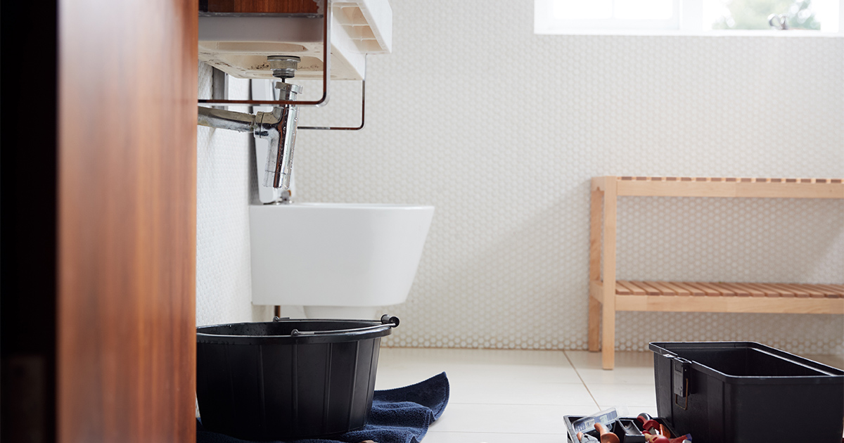 HomePROAnswers's tweet image. 🚿 Remodeling your bathroom in Massachusetts? Don&apos;t skip permits!
Our updated 2025 guide has you covered—building codes, smart upgrades, and tax deduction tips. 🛠️homeproanswers.com/blog/do-i-need…
#BathroomRemodel #MAPermits