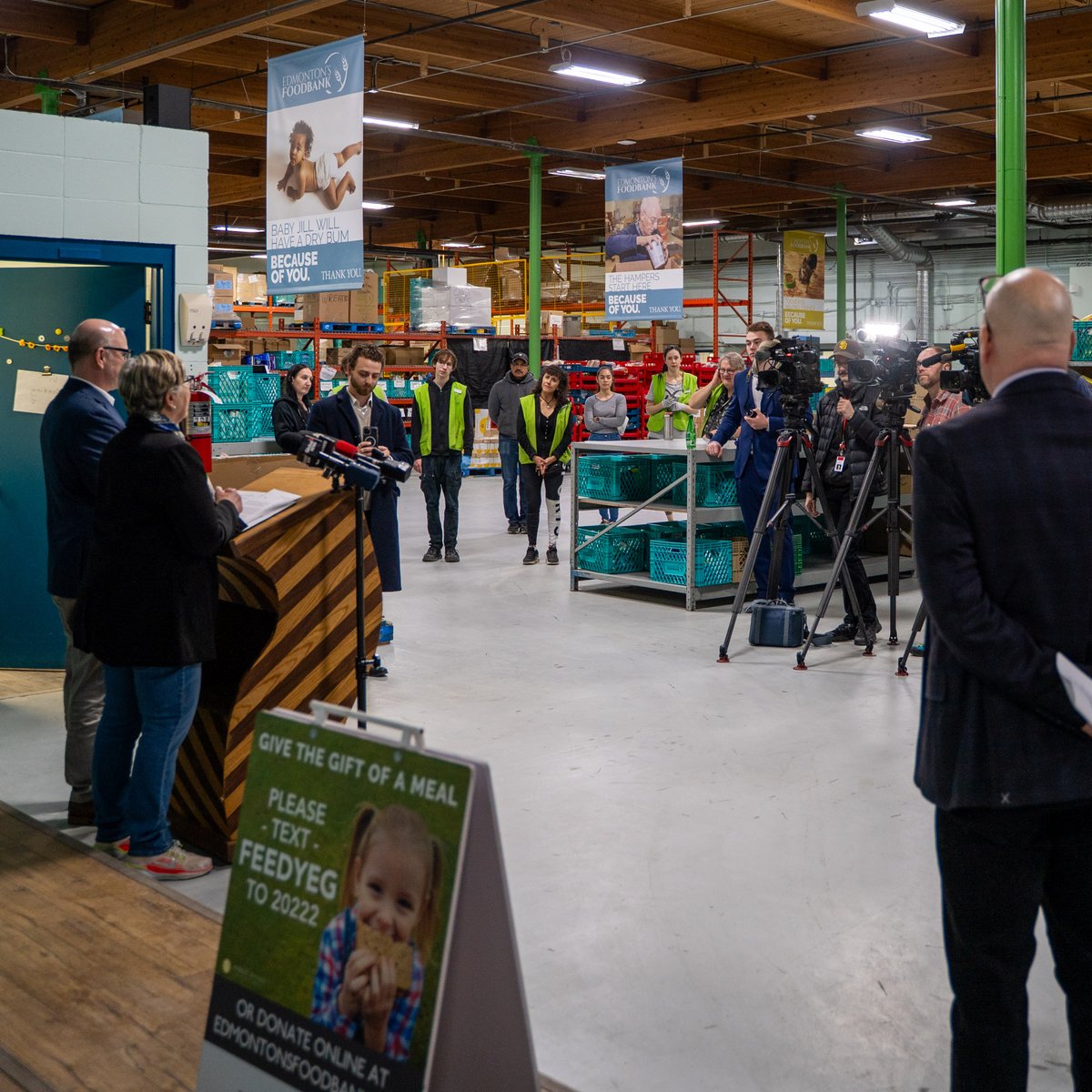 Edmonton's Food Bank (@yegfoodbank) on Twitter photo <a href="/R_Boissonnault/">Randy Boissonnault 🏳️🌈</a> These enhancements are expected to reduce the warehouse's energy consumption by about 83% and greenhouse gas emissions by 203 tonnes annually.
We are thrilled and can't wait for this project to start! Thank YOU! #yeg #edmonton
loom.ly/Kj2l6pQ <a href="/R_Boissonnault/">Randy Boissonnault 🏳️🌈</a> These enhancements are expected to reduce the warehouse's energy consumption by about 83% and greenhouse gas emissions by 203 tonnes annually.
We are thrilled and can't wait for this project to start! Thank YOU! #yeg #edmonton
loom.ly/Kj2l6pQ