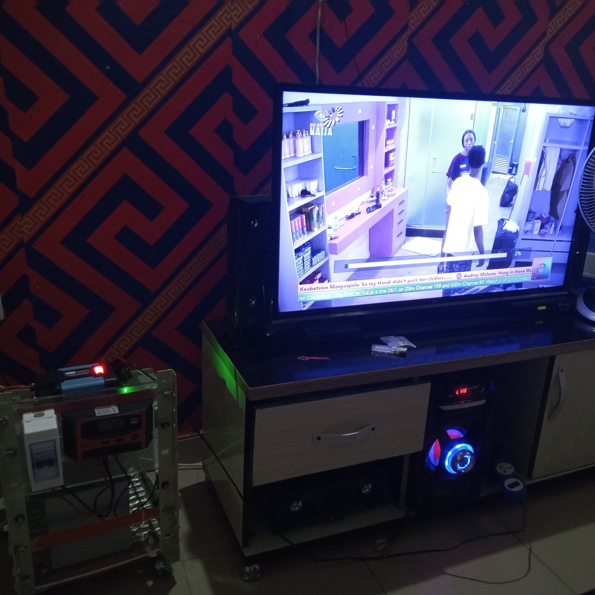 BodeOtuyiga's tweet photo. It costs me just 380k to install this solar set up with a 200W 12V solar panel. https://t.co/zDdpxB5aUp