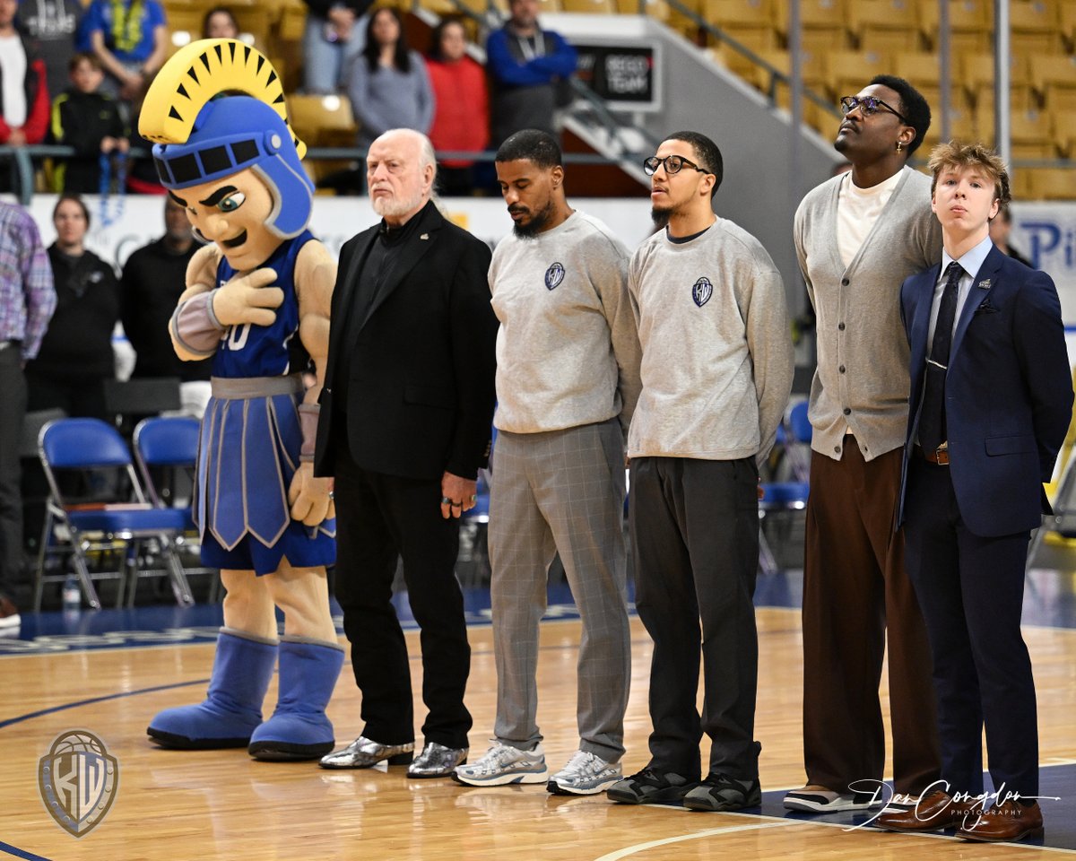 kw_titans's tweet photo. ✨Dream Team✨

Tomorrow's game day...it's not too late to get your tickets. Come out and support your Titans!

🎟️ link in bio.

📸 @dancongdon 

#titanup #kwtitans https://t.co/WUPogIKrs3
