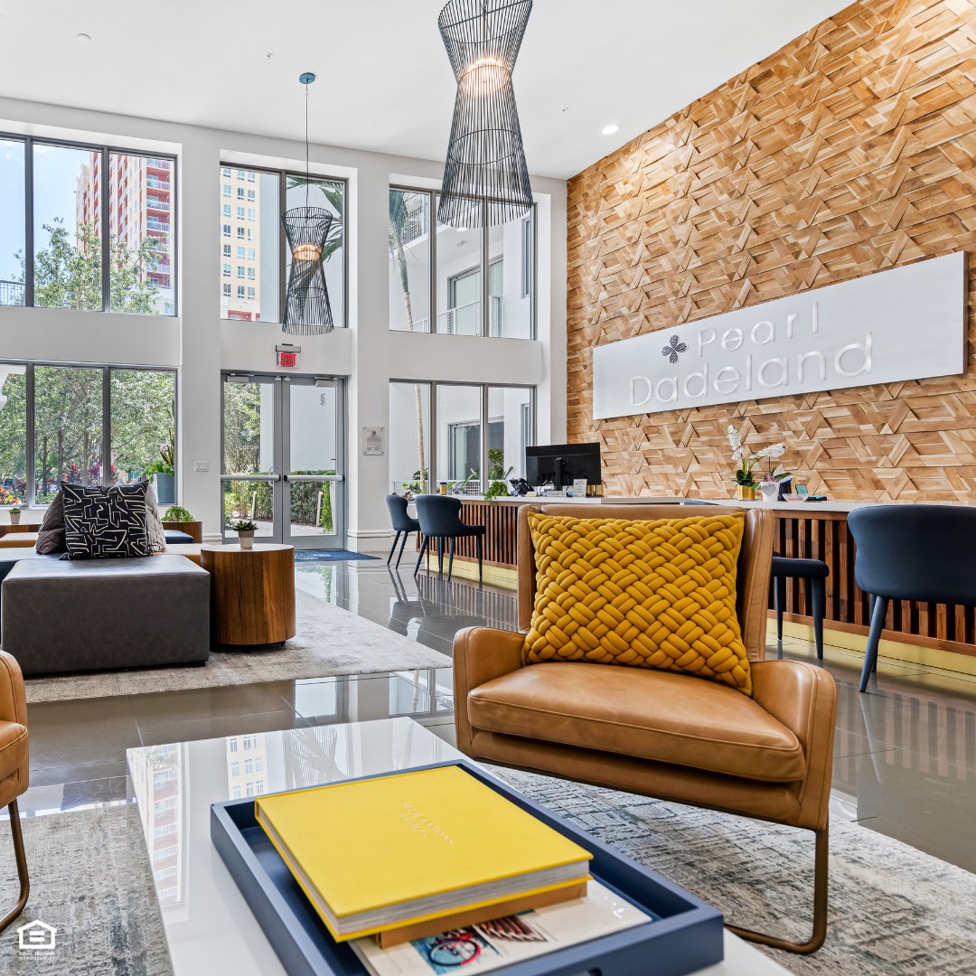 pearldadeland's tweet photo. Experience the vibrant life at Pearl Dadeland where convenience and luxury meet! ✨ Enjoy a bustling neighborhood &amp; high walkability alongside world-class amenities tailored for your busy lifestyle.

Visit us online to learn more!
#PearlDadeland #MiamiLiving #MiamiApartments... https://t.co/tH4lEGWr5a