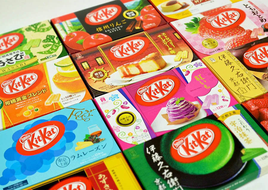LisaLisa's tweet photo. I would try every single one of these flavors! #KitKatJapan #kitkatclub https://t.co/2QaVfCxc9g