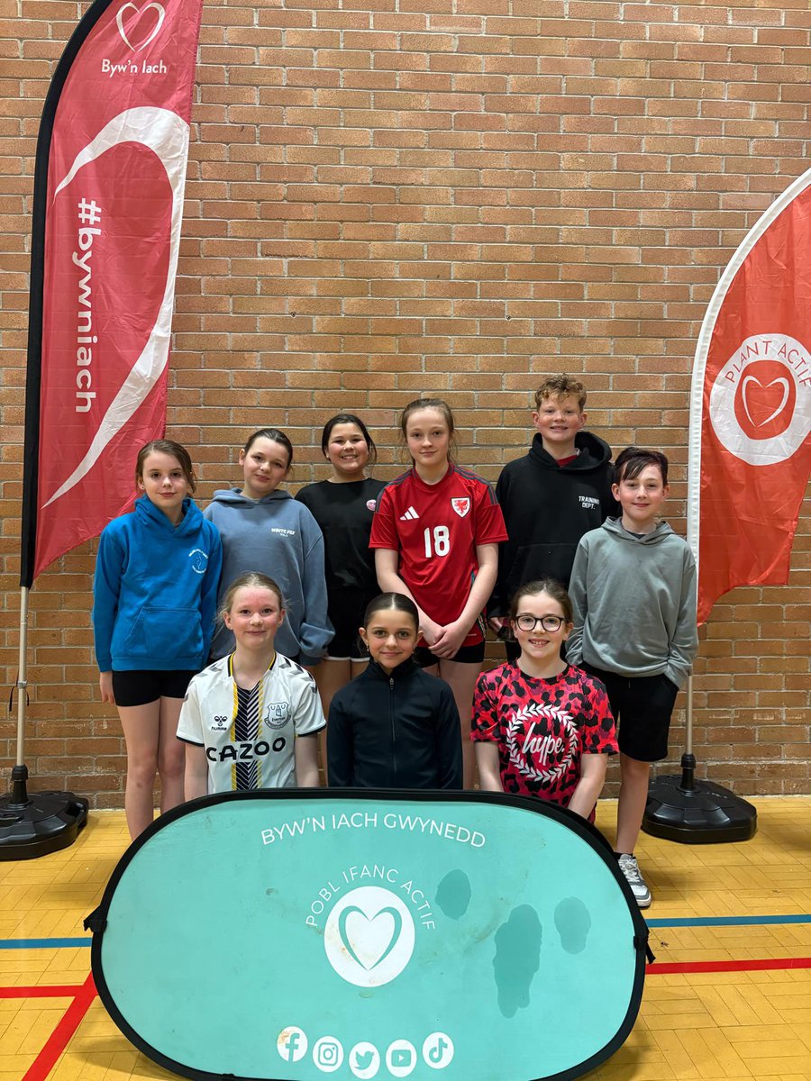 YsgolNefyn's tweet photo. Da iawn chi blantos am wneud eich gorau glas yn y gystadleuaeth Sportshall heddiw. Pawb wedi mwynhau. Diolch @BywnIachCymru am drefnu! https://t.co/rah1vEAe6Z