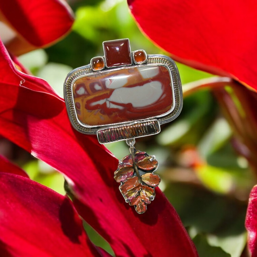 Amykahnrussell's tweet image. Red's and orange's going into Spring time! We love a pop of color  #ColorfulSpring #FloralFashion #VibrantColors #SpringIsHere #HandmadeJewelry #AmyKahnRussell