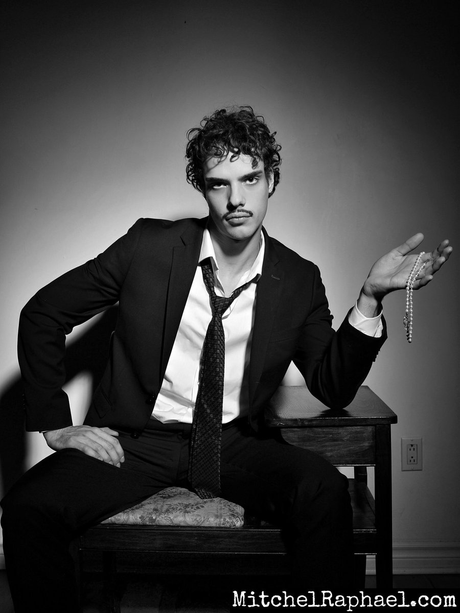 Portrait shoot with Camden LeRoux.
#TorontoPhotographer #SuitAndTie #TorontoPhotography
#Toronto #TorontoLife #TorontoPhoto