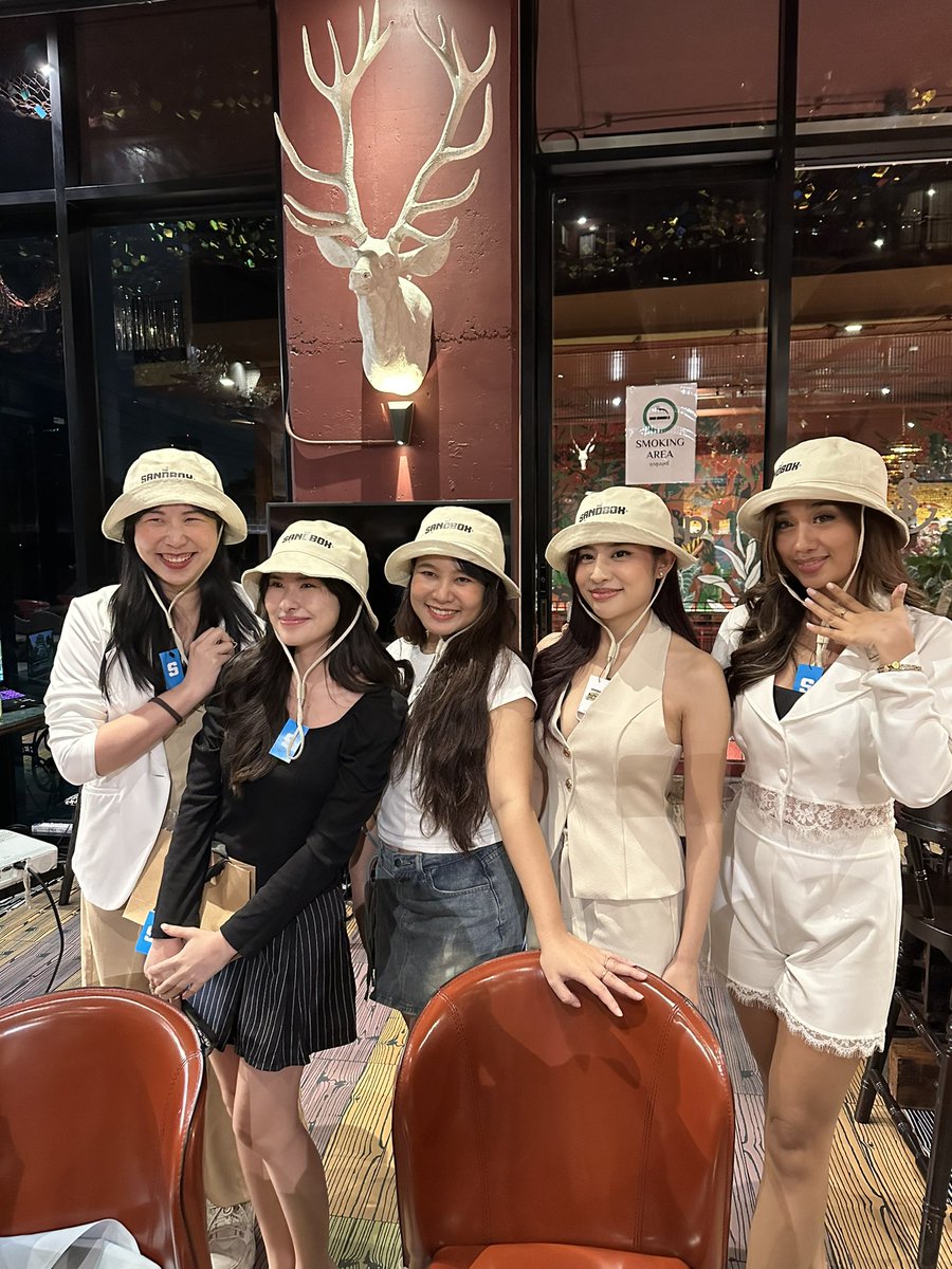 KOL ladies at sandbox thailand exclusive meet up 🥰💕

<a href="/TheSandboxThai/">The Sandbox Thailand 🇹🇭</a> <a href="/Darinvestor/">Darinvest</a> <a href="/cho15445/">Investorverse</a> 

#Sandbox #Meetup #Crypto #Girls #SmartWeb3God #AEAH