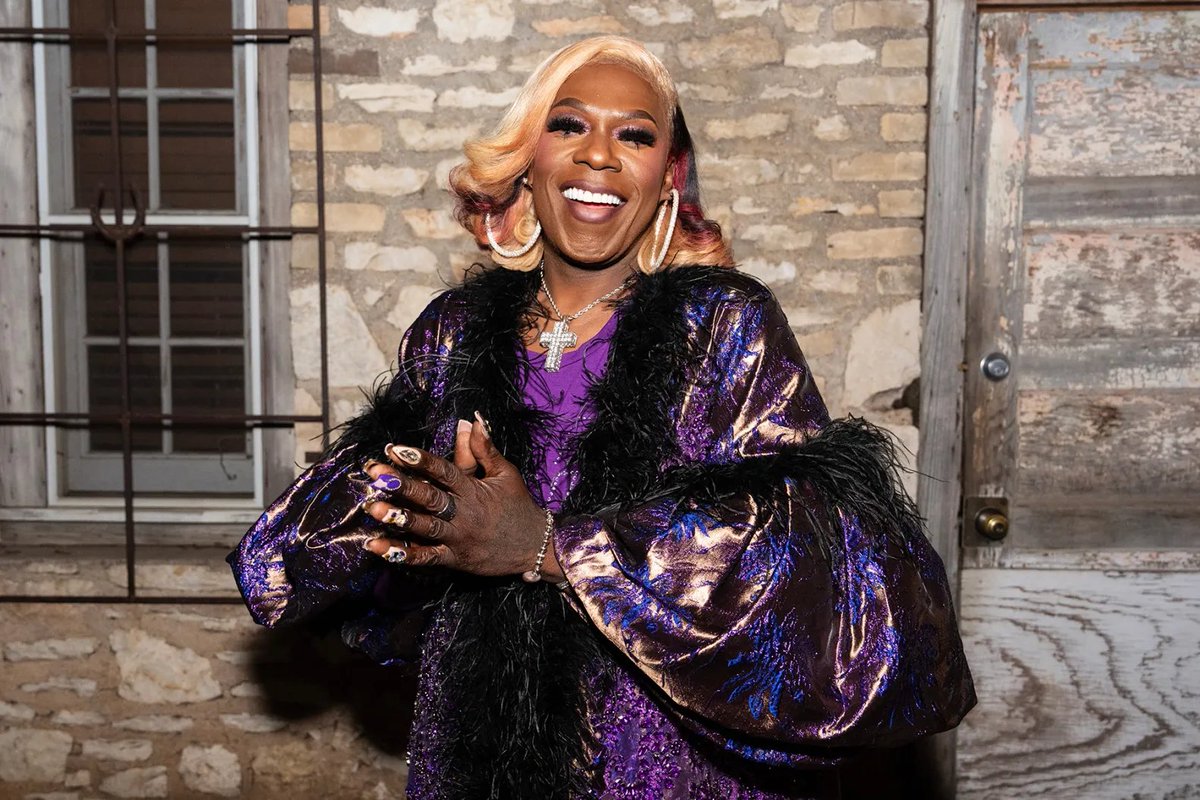 Rolling Stone (@rollingstone) on Twitter photo Big Freedia (<a href="/bigfreedia/">Big Freedia π</a>) is fusing gospel with bounce. On Friday, the New Orleans musician released her single βTake My Hand."
More: rollingstone.com/music/music-neβ¦ Big Freedia (<a href="/bigfreedia/">Big Freedia π</a>) is fusing gospel with bounce. On Friday, the New Orleans musician released her single βTake My Hand."
More: rollingstone.com/music/music-neβ¦