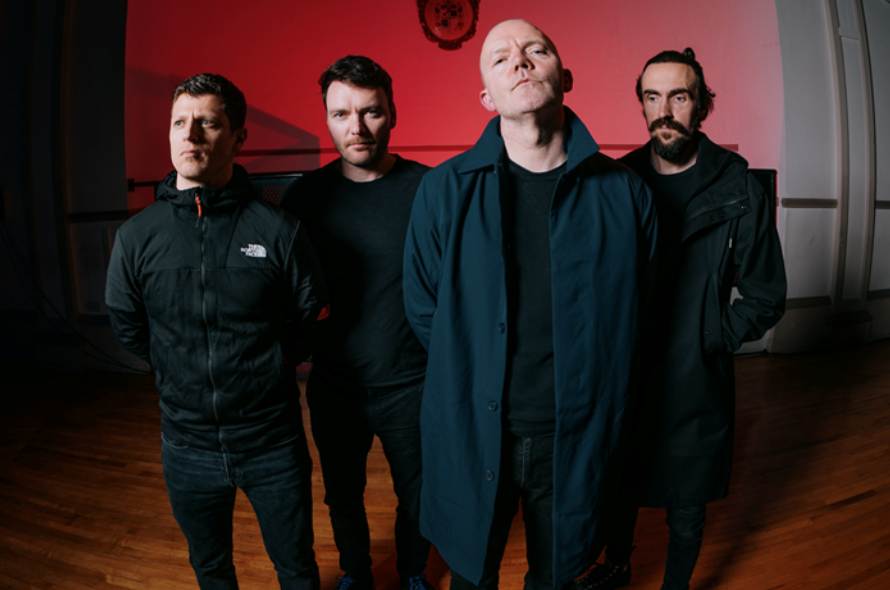 officialcharts's tweet photo. The Slow Readers Club (@slowreadersclub) net their fifth Top 40 album with #OutOfADream this week ☁️🎸

Congrats, lads!

Read more: https://t.co/uaHZs3r9sP

#TheSlowReadersClub https://t.co/XPlaO5sO6Q