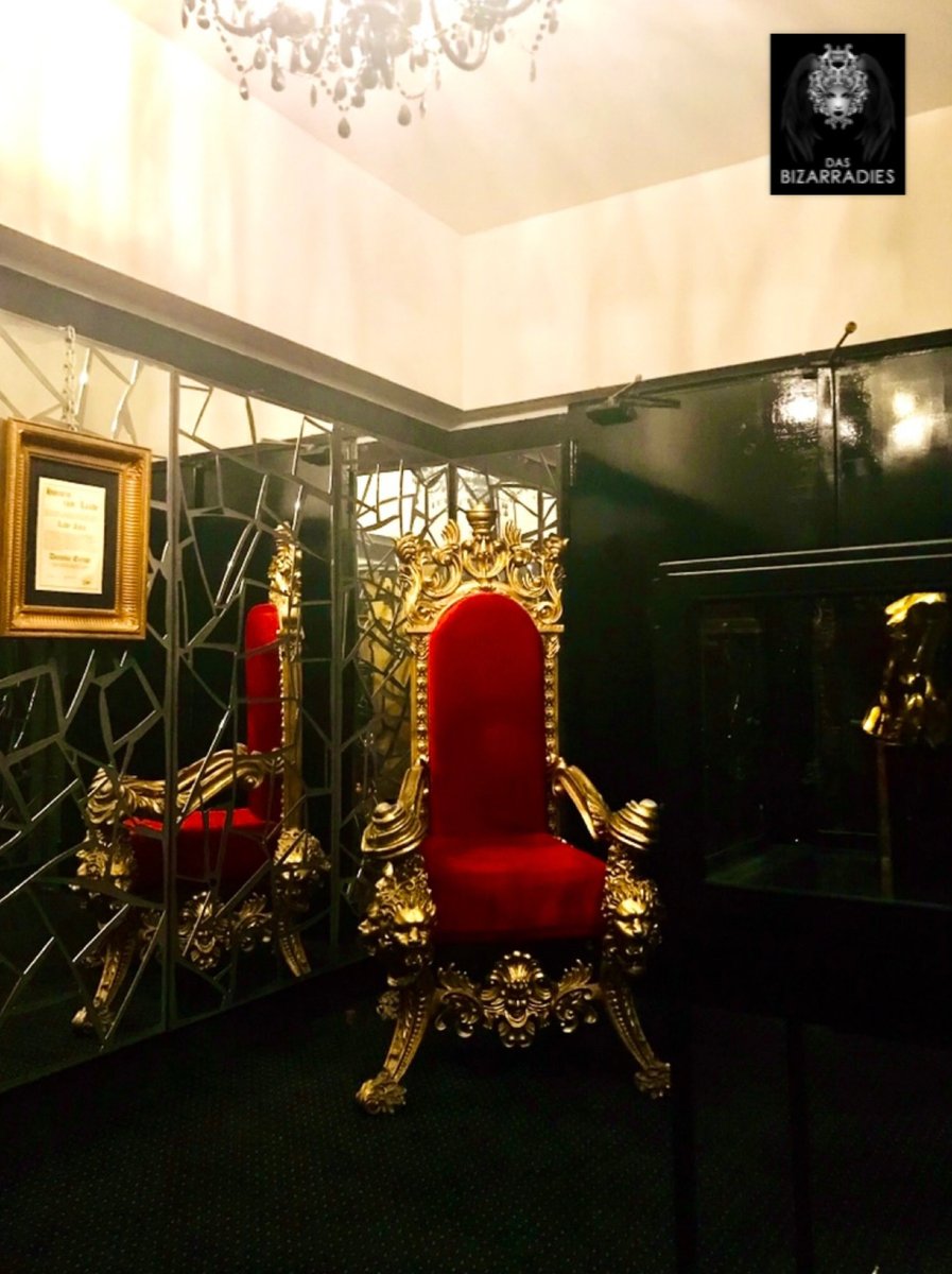 BizarradiesMUC's tweet photo. 👑
Wahre Dominanz braucht einen Thron -
DAS BIZARRADIES
—> https://t.co/0Ijrc2762B
#Dominanz #Domination #FirstClassDomination #HighClassDomination #Domina #Dominastudio #Dominant #Dominieren #DominaMünchen #HerrinMünchen #Goddess #Dominatrix #YesMistress #Throne #Thron https://t.co/h5D605FHQw