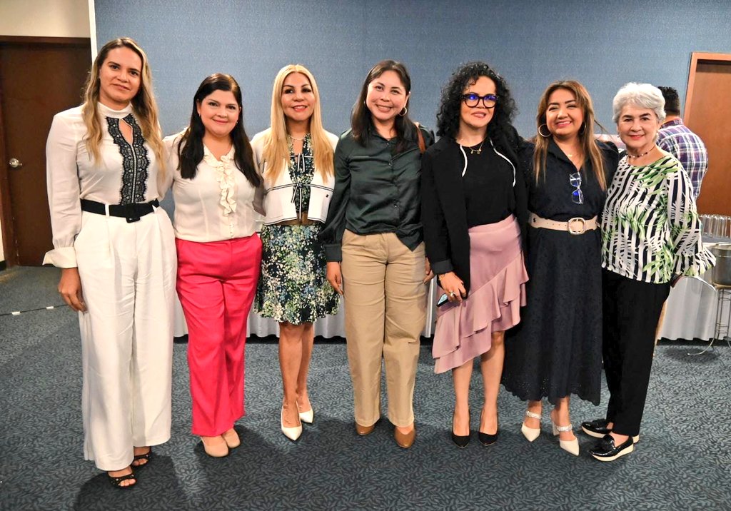 ¡Qué grato es siempre saludar y estrechar lazos con amigas y amigos! 🫂

La generación de más conocimiento y la colaboración institucional son base de un funcionamiento integral de nuestro sistema electoral. 🗳️