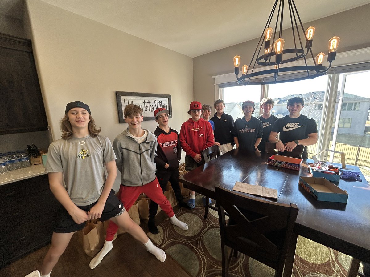 galloway_jerrod's tweet photo. So proud of these boys for their hard work last week! They helped support the Open Door Mission by preparing and donating 60 sack lunches https://t.co/Ke6elWn1OZ