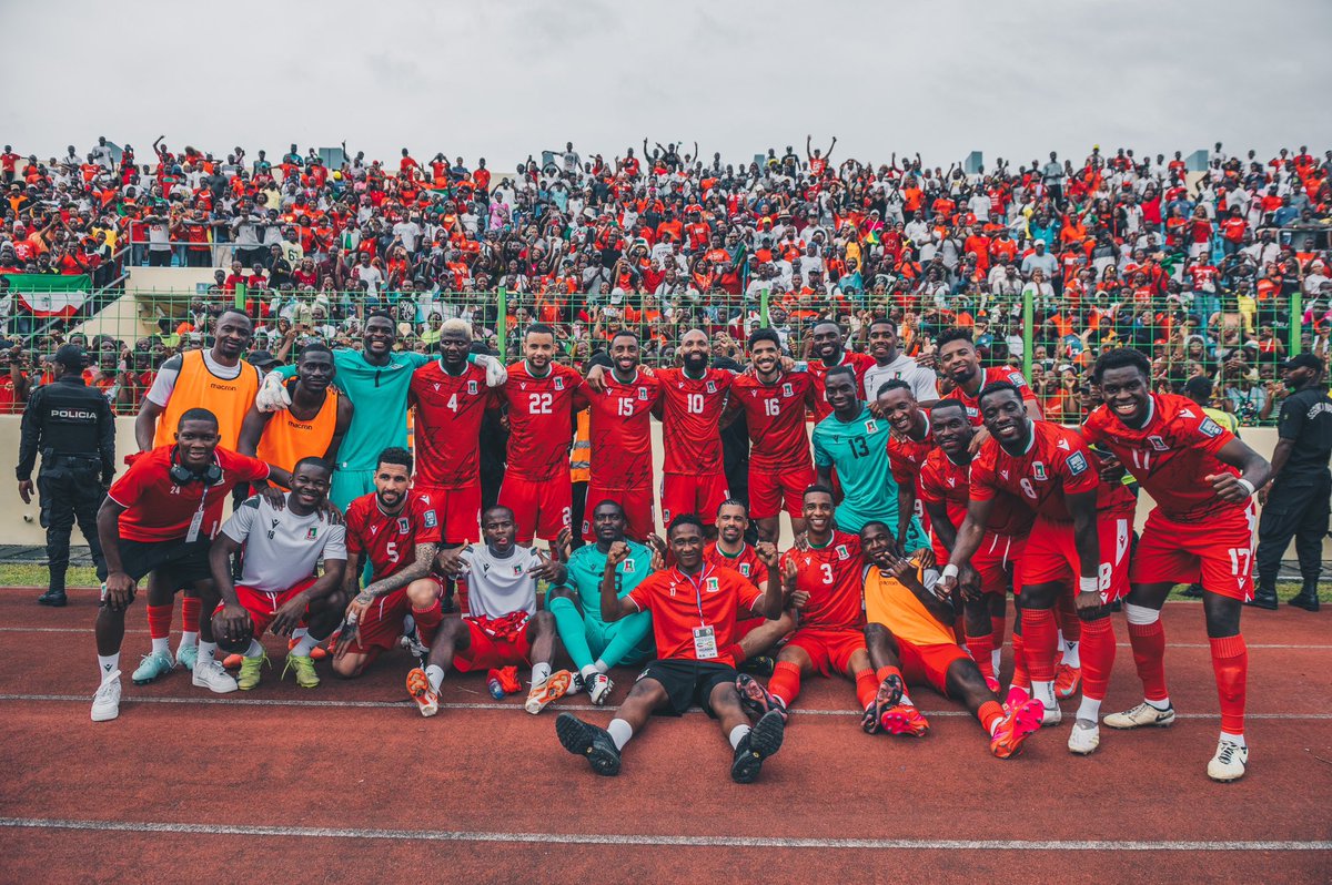 Día especial, cumplir más de 50 partidos con la selección y con victoria.No hay palabras para describir el orgullo,satisfacción y emoción que siento. Más de 10 años intentando poner a Guinea Ecuatorial lo más alto posible.  Sois mi familia, sigamos soñando juntos.🖤🇬🇶