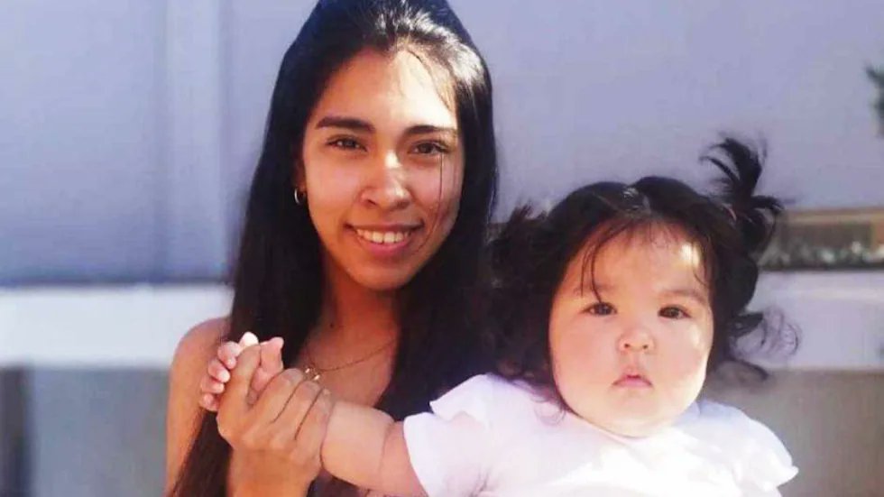 #Urgente Valentina Abigail Echenique tiene 18 años, desapareció el 19/3/25 en el barrio Estación Flores, Córdoba capital, junto con su hija Sofia Martina Echenique Villagra, de un año. Por favor si las ven, avisar a la policia local, o al☎️351-4481016. 101 o 911

#Cordoba