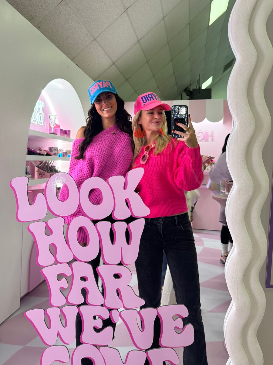 payrio_hq's tweet image. Wow, what an incredible time we had at Hall of Flowers Ventura! 🥳

We&apos;re still buzzing from all of the amazing energy. It was a pleasure to see so many familiar faces and meet some new friends... It&apos;s always great to meet our clients in person! ✨

See you all in Santa Rosa! 💚