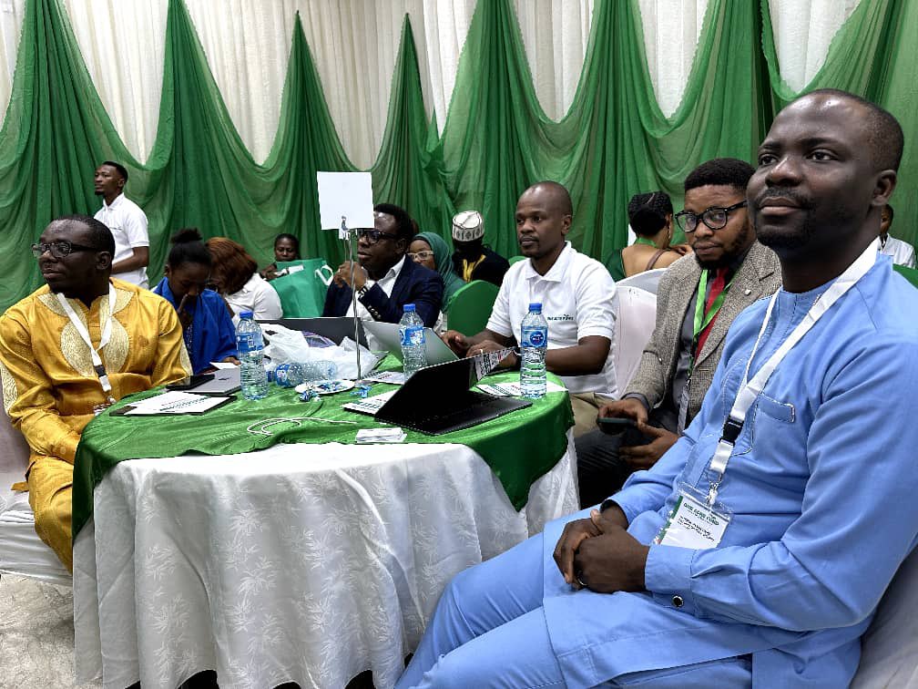 OneAcreFund_NG's tweet image. A heartfelt THANK YOU!

The #NationalStakeholdersDialogue on #FoodSecurityNigeria was a success because of YOU!

What’s Next?
✅ Post-event report with key insights
✅ Continued stakeholder engagement
✅ Follow-up on policy &amp;amp; investment strategies
Let’s keep the momentum going!