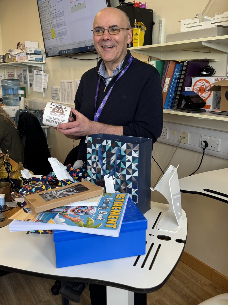 Julie Brooks 💙 tweet media