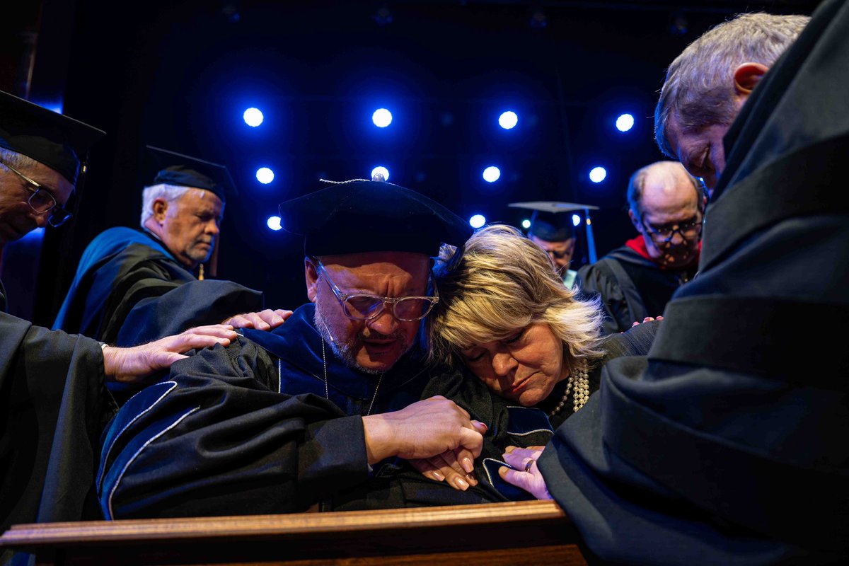 Yesterday we celebrated the inauguration of OCU’s 13th President, R.D. Saunders. If you missed it, or you loved it so much you wanted to watch it again, you can watch the entire ceremony at the link below. 

youtube.com/watch?v=lssrHy…