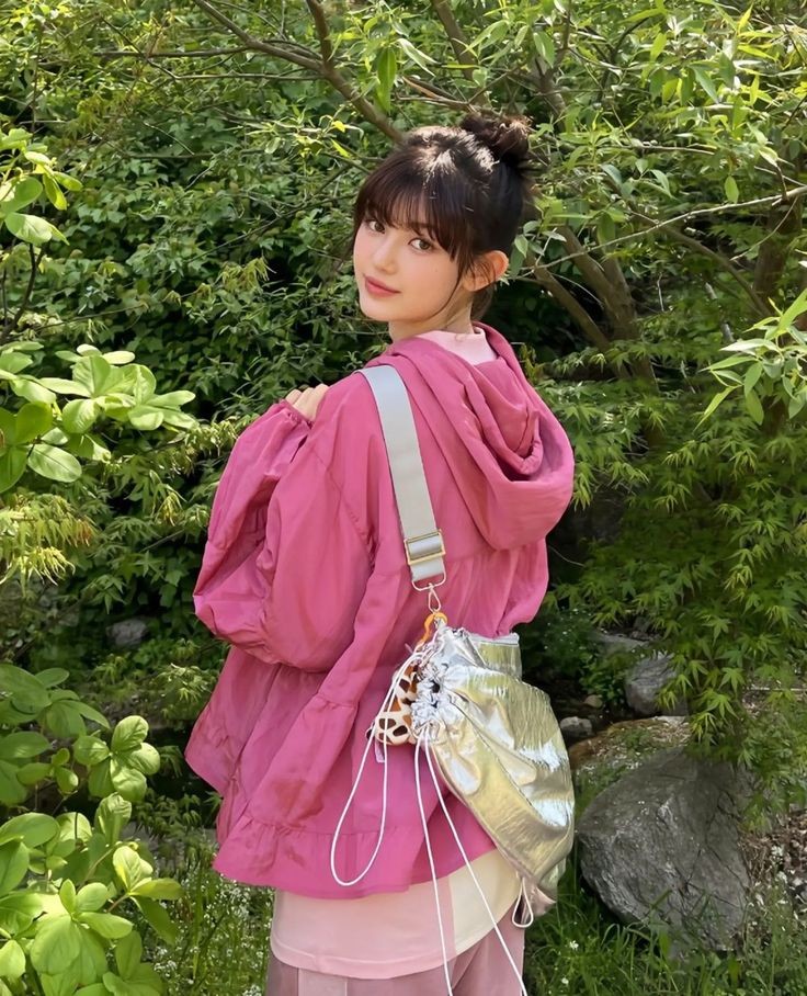 van_karenina's tweet photo. '

                   » {🌸} “ 𝐈 𝐡𝐚𝐭𝐞 𝐩𝐢𝐧𝐤 “

#SpringFlingBD https://t.co/t3E2KEqHlh