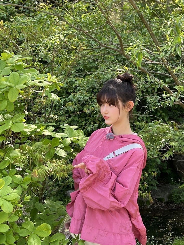 van_karenina's tweet photo. '

                   » {🌸} “ 𝐈 𝐡𝐚𝐭𝐞 𝐩𝐢𝐧𝐤 “

#SpringFlingBD https://t.co/t3E2KEqHlh