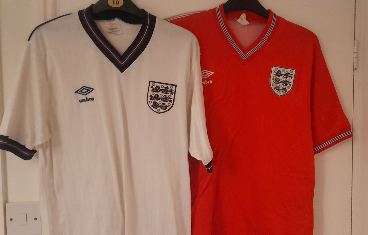 Mark Shuttleworth (@mshutty3) on Twitter photo Bought this original England 1984-87 away shirt with a damaged badge.
Followed the advice and tutorial off <a href="/WeFixKits/">We Fix Kits</a> , ยฃ20 on permanent fabric pens and it's fixed. Top guy๐๐ Bought this original England 1984-87 away shirt with a damaged badge.
Followed the advice and tutorial off <a href="/WeFixKits/">We Fix Kits</a> , ยฃ20 on permanent fabric pens and it's fixed. Top guy๐๐