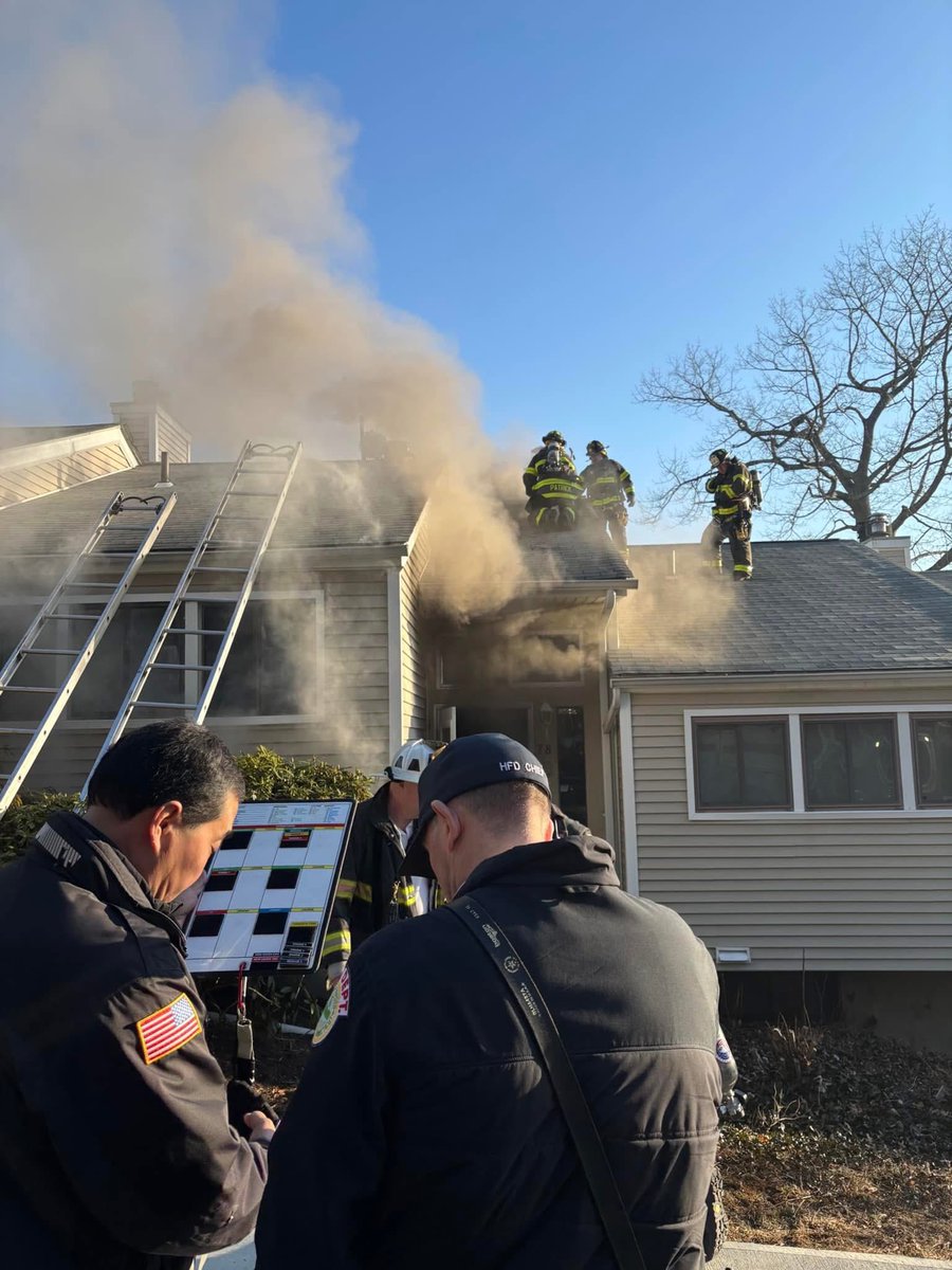 Hamden Fire Dept tweet media