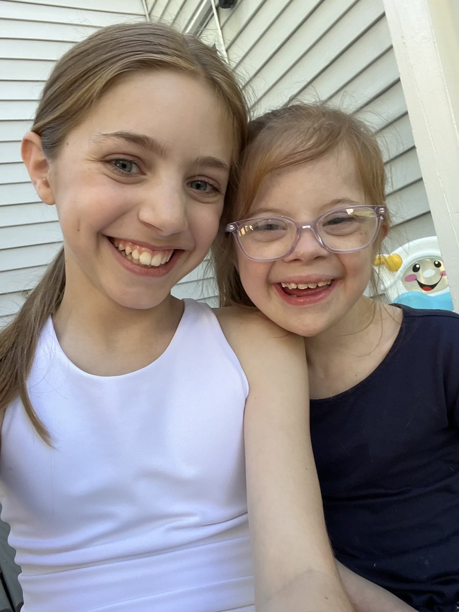 HarvardSB's tweet image. Happy World Down Syndrome Day! Today, we celebrate inclusion, kindness, and the incredible impact of individuals like Mae, who inspires us every day with her joy, strength, and unstoppable spirit. #WDSD #InclusionMatters #TeamImpact #GoCrimson