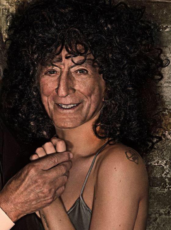 M Ɐ Y H E M tweet media