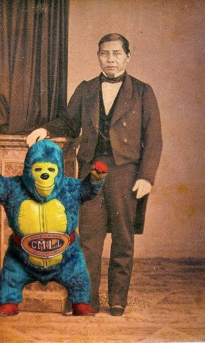 Hoy qué es el cumpleaños de Benito Juárez, recordemos que mide casi un Kemonito y tres cuartos  

1.37cm BJ    -     Kemonito 80 cm