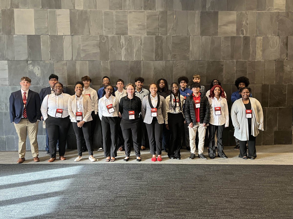 CareerTech_TPSD's tweet image. TSA members have had a great week at State Competition in Jackson!💙💛 

Stay tuned for the results…..🏆🥇#technologystudents #TSA #exploringcomputerscience #engineering #digitalmedia