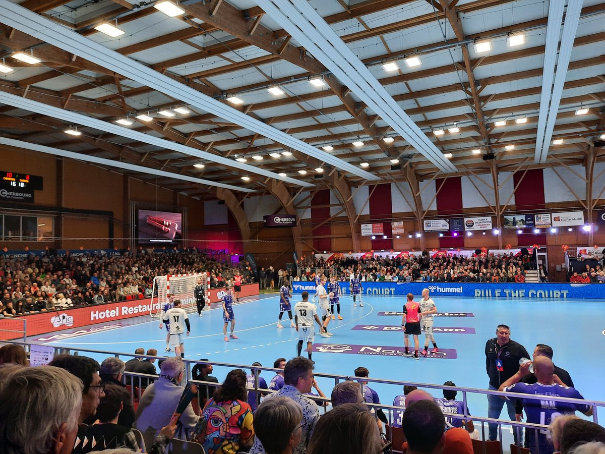 HEBERT DOMINIQUE (@hebertdominique) on Twitter photo Ce soir j'ai eu l'honneur de donner le coup d'envoi du match JSC Cournon sponsorisé par <a href="/LaManche50/">Département de la Manche</a>
Je souhaite une belle victoire à la @jsc et à tout ses supporters. Ce soir j'ai eu l'honneur de donner le coup d'envoi du match JSC Cournon sponsorisé par <a href="/LaManche50/">Département de la Manche</a>
Je souhaite une belle victoire à la @jsc et à tout ses supporters.