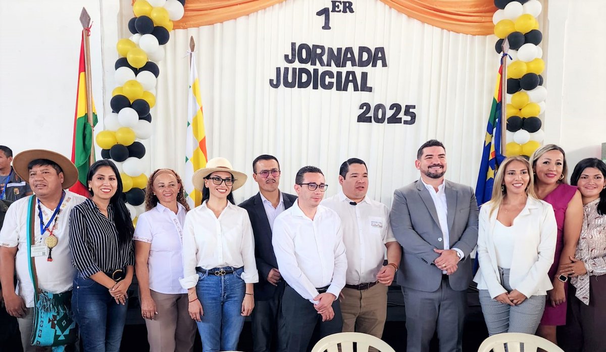 TSEBolivia's tweet photo. #SantaCruz I La vocal del TSE @sanmartinyaja participó en la inauguración de la primera visita carcelaria y de descongestionamiento en el Centro de Rehabilitación Palmasola, del departamento de Santa Cruz.
#TSEBolivia
#DemocraciaIntercultural
#SERECÍ https://t.co/tWYulnjhSX