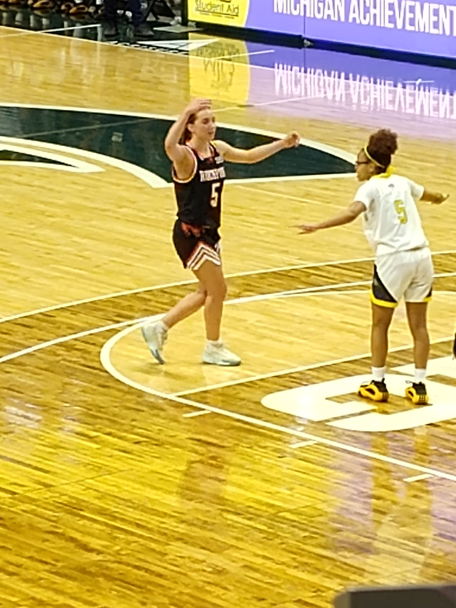 Game 2:
Rockford used a 15-2 run to pull away from a tie game &amp; build a 27-14 lead in the 2nd qtr, but Wayne Memorial scored the final 8 points of the half to pull within 27-22 at the break.  Rockford went on a 13-2 3rd qtr run to build their lead back up to 42-26 &amp; the margin
