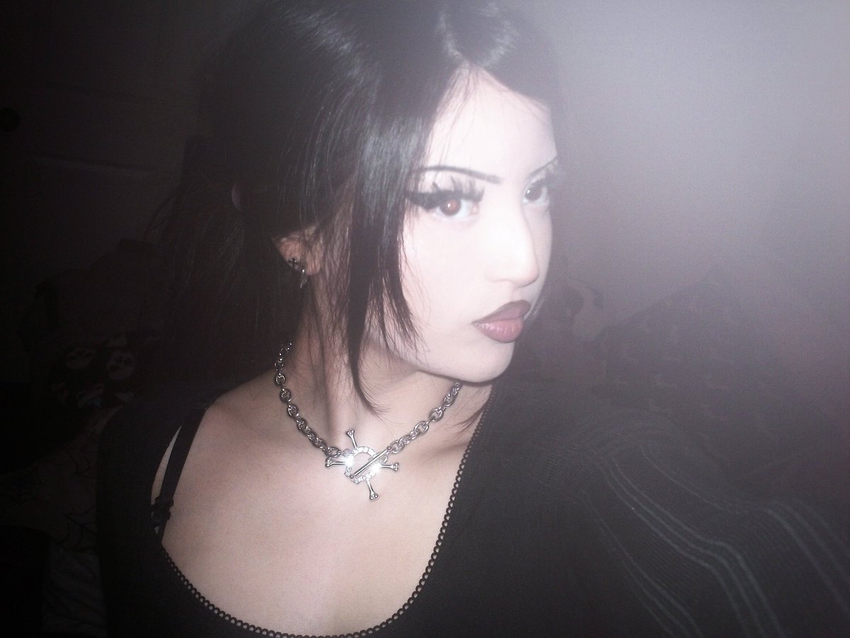 bladeerror's tweet image. hehehe