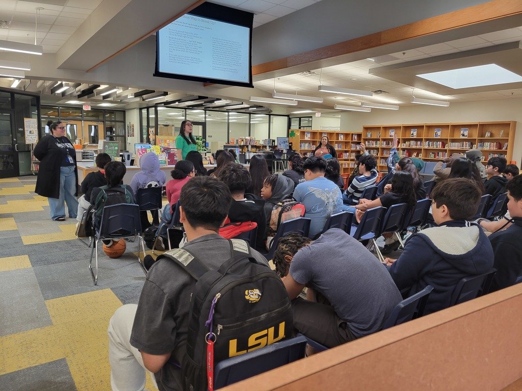 swisd_sco's tweet photo. Building Healthy Connections π€π Communities in Schools presented an engaging lesson on healthy relationships to our 6th grade Tigers πΎ
#ItsATigerThing #RootEdScobeeMS #swisdexperience https://t.co/EBGxkLeleO