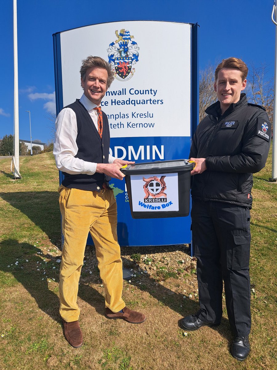 Kreslu Police Charity tweet media