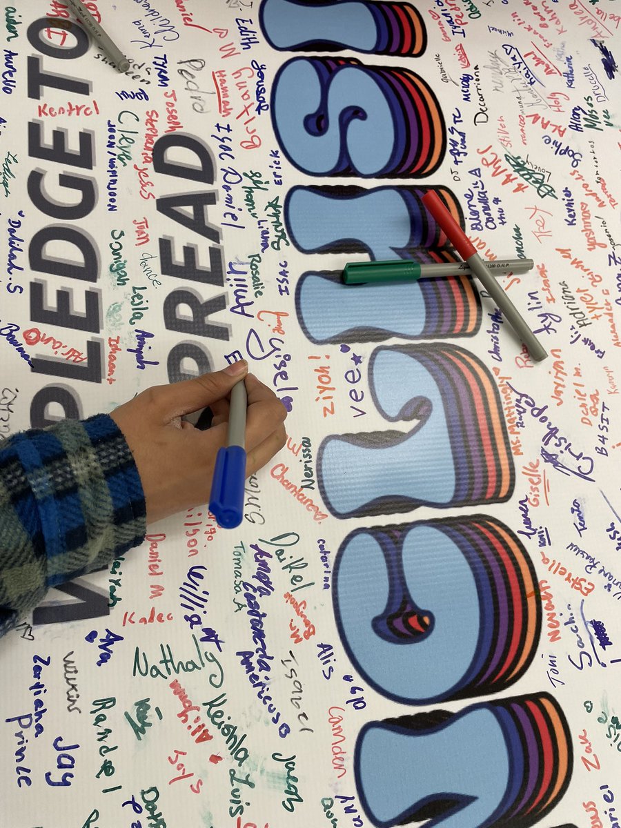 ExploreTJMS's tweet image. TJ students pledged to Spread the Word after learning about Inclusion in their Explore classes. Ambassadors lead the way supporting the banner signing events. @TJPatriots @ExploreJCPS @JCPSExploreEA