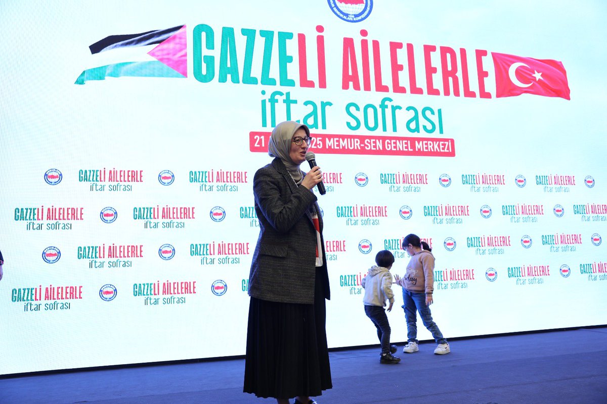 _aliyalcin_'s tweet photo. Gazzeli Aileler ile iftarda buluşmak , bedeni yaralı ama bilinci, yüreği sağlam çocukların sevincine vesile olmak güzeldi.

"İşleyebileceğimiz en büyük günah, birbirimize kayıtsız kalmamızdır." şuuru ile hareket eden #İyikiMemurSenVar

@belginuygur10 | @AFADBaskanlik https://t.co/GQEwSMlnUu