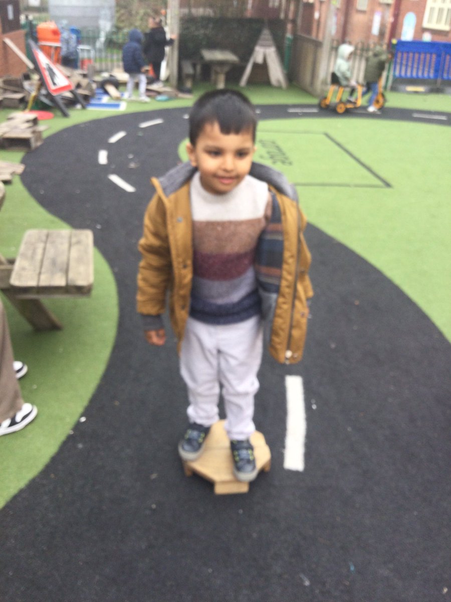 LeighPrimary's tweet photo. Look at our super stars at Nursery,wow!! Nursery children were super confident at using different ways to balance. #PD #outdoorlearningfun #balancing #PSED #lifelonglearners https://t.co/Ypl1m0ot47