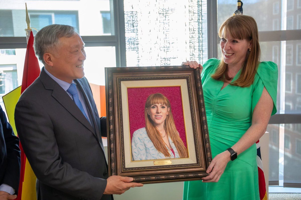 Alex Armstrong tweet media