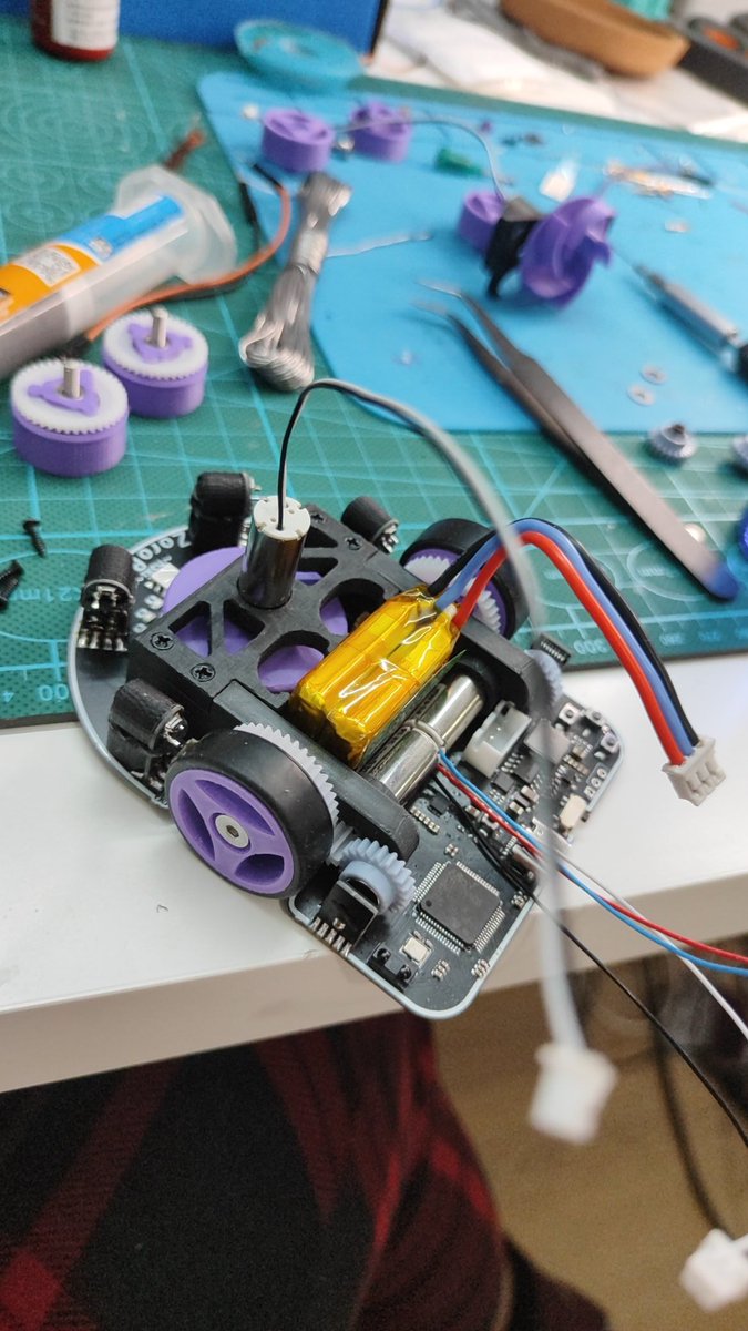Segundo robot #ZoroBot3 acabado, falta 1 más
