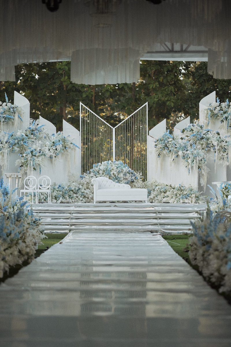 Respect_Bts7's tweet photo. A wedding planner who recently made a Bangtan inspired stage. :) https://t.co/cefs4MK0J6