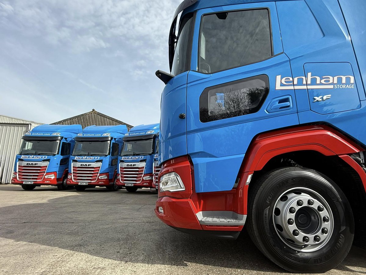 lenhamstorageco's tweet photo. It’s new truck time 💙❤️

Six brand new DAF XF 530 tractor units ready to hit the road next week. @DAFTrucksUK 

Supplied by @CVMETruckRental these are a welcome addition to our fleet.

#daftrucks #lenham https://t.co/LyOvGPZDtu