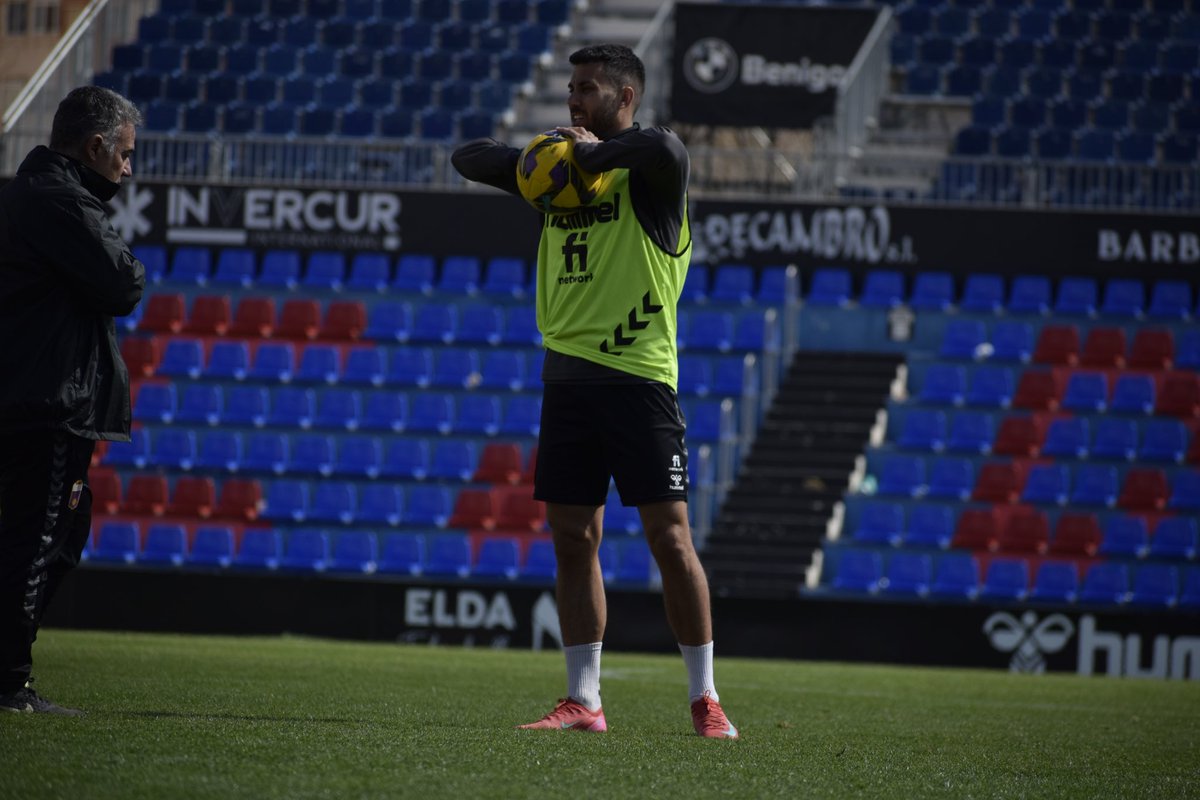 Todos juntos a por un nuevo reto, afición 💙❤️