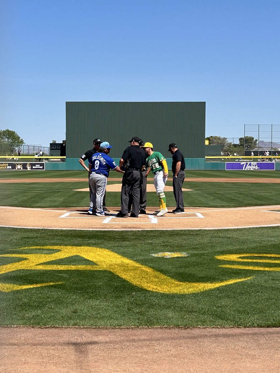 NorcalScouts's tweet photo. Who says baseball isn’t romantic? If this doesn’t bring you chills I don’t know what will. Northern California Area Scout Buddy Gouldsmith exchange lineup cards with his son Gunner (Oakland As) today in spring training. Not much more to say other than “wow” ! Baseball is good! @BuddyGouldsmith