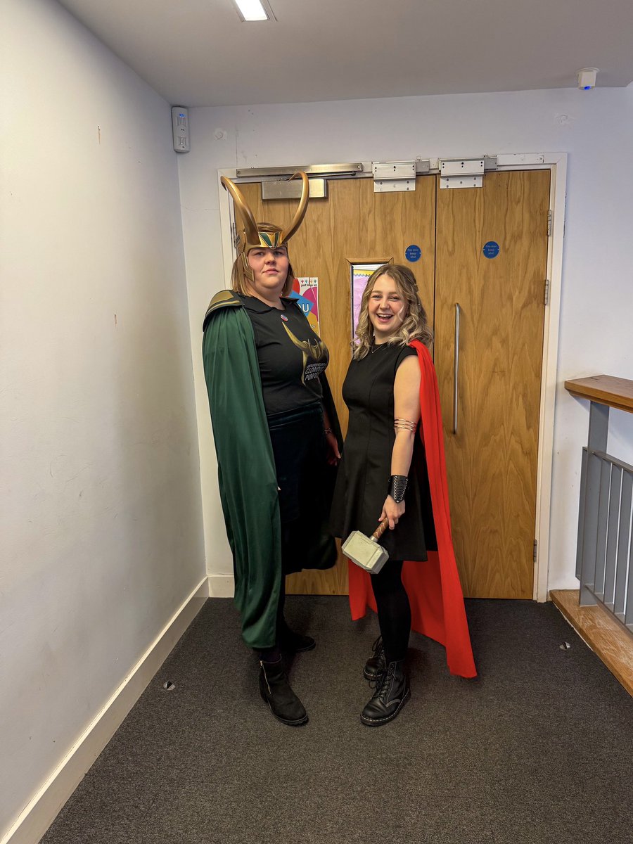 Miss Herring ✨ tweet media