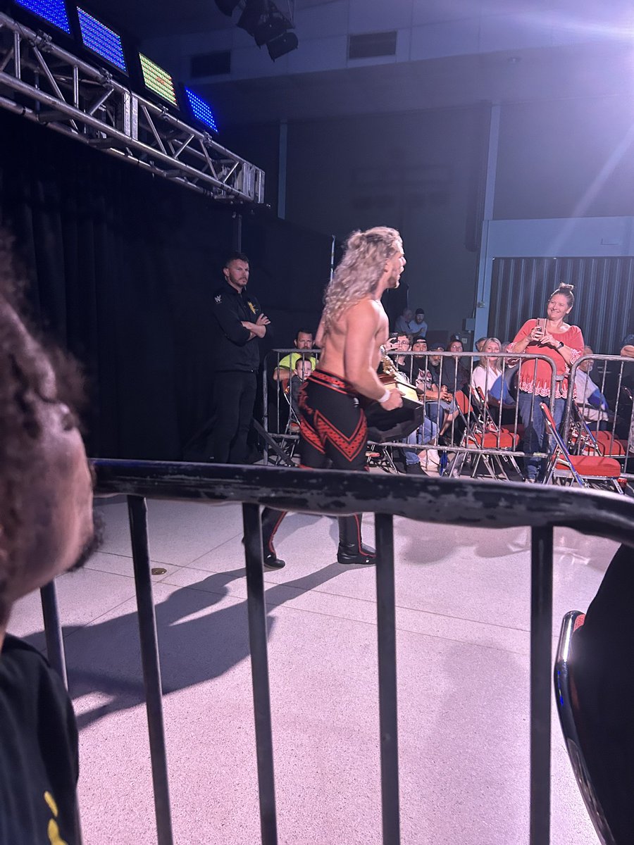 BranhamTayy's tweet photo. Let go stacks do it for the family!!! Heritage cup #nxtmelbourne https://t.co/KxD3PTCRiQ