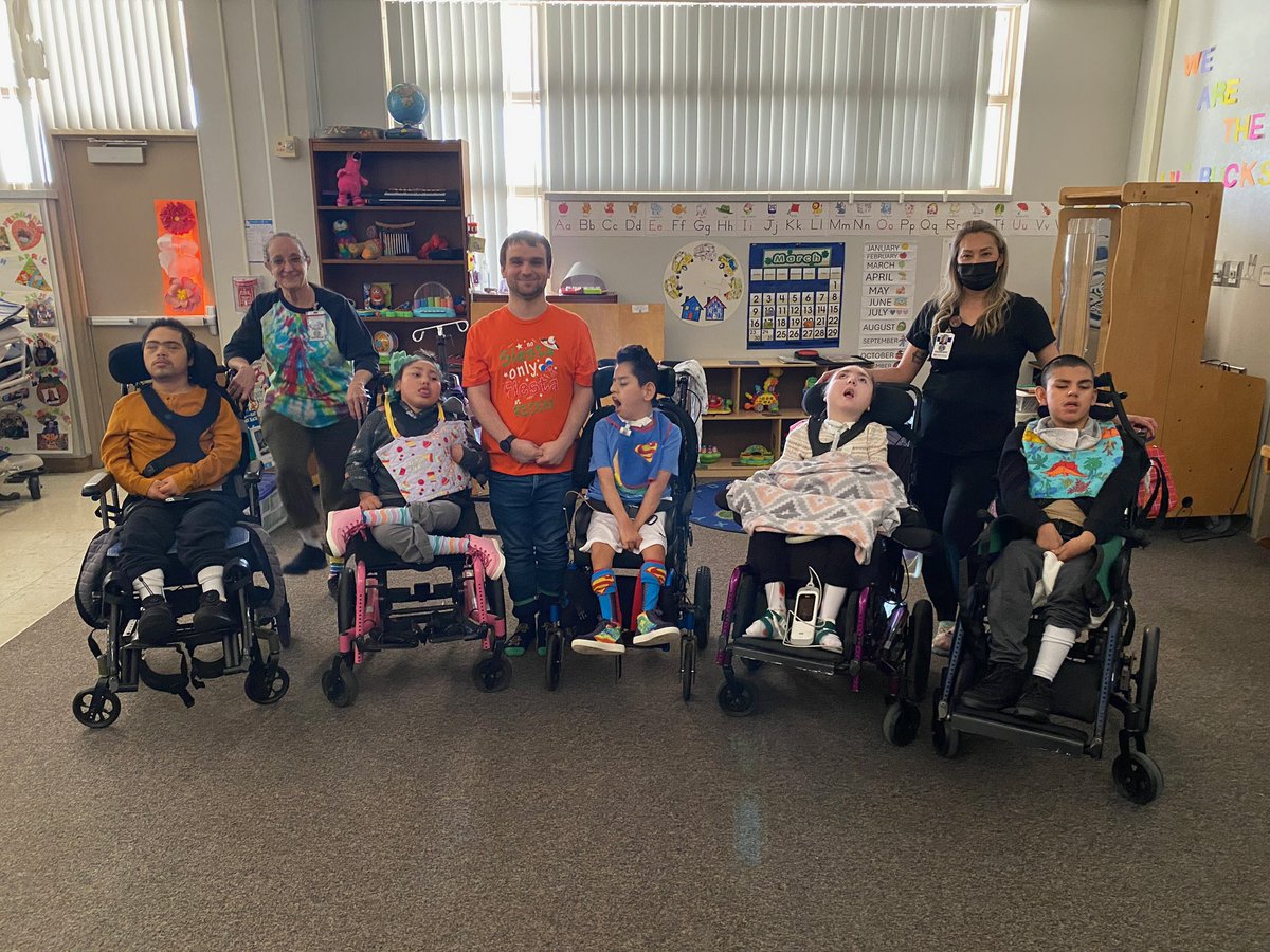 reddixelem's tweet photo. Down Syndrome Day. Mis-matched socks. @NISDReddix https://t.co/JBAt9OIqU1