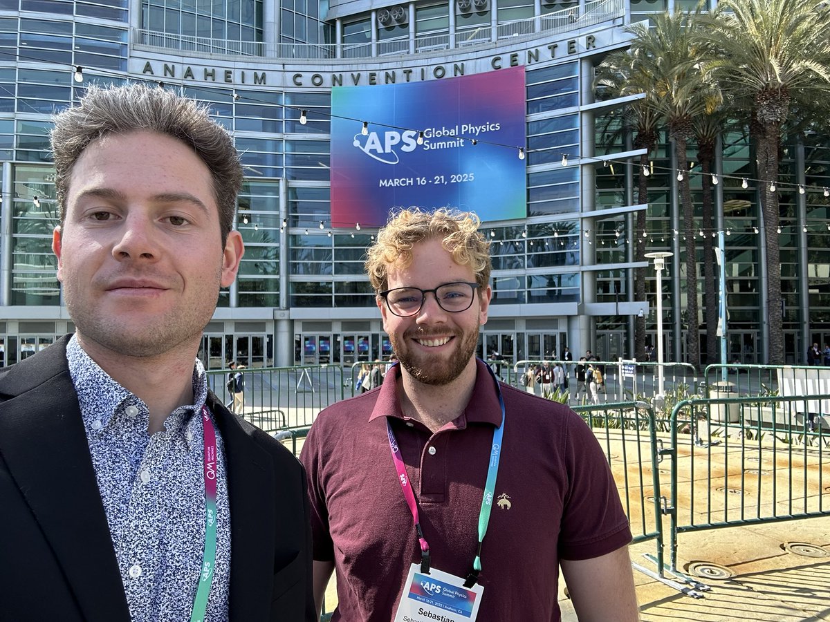 nathanpacey01's tweet photo. Honor to present at APS global physics conference among the best and brightest scientists around the globe.
Virtual talk here: https://t.co/wTq4dRixD4 https://t.co/fH7f27LXq4
