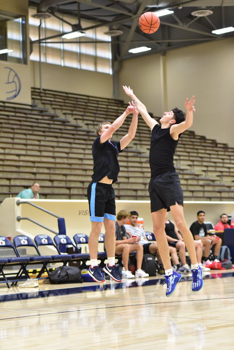 Jefferson Basketball (@tjhshoops) on Twitter photo Practice #2 in the books for the Blue Team! Looking forward to seeing these guys compete Sunday afternoon! <a href="/SA_Sports/">San Antonio Sports</a> #SASAllStarGame 📸: Charles & Janet Weston Practice #2 in the books for the Blue Team! Looking forward to seeing these guys compete Sunday afternoon! <a href="/SA_Sports/">San Antonio Sports</a> #SASAllStarGame 📸: Charles & Janet Weston