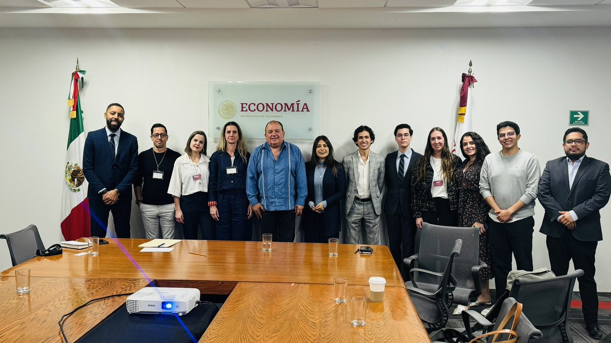 Reunión de trabajo con Ricardo Lima, Head of Startups &amp; Investors, la Secretaria de Economía, de Relaciones Exteriores y el Gobierno de la CDMX para iniciar la organización de un gran evento mundial: #WebSummit en México